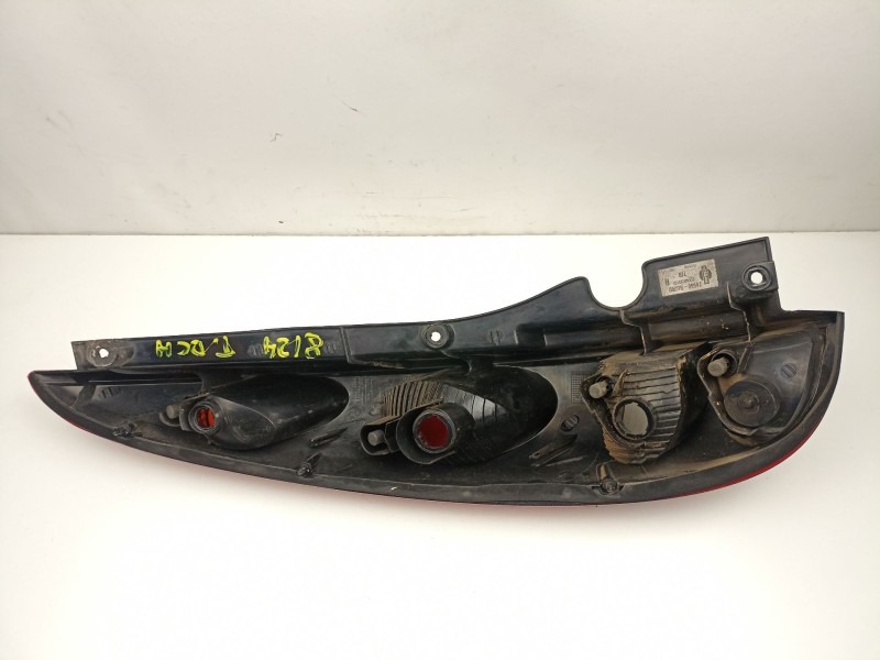 Recambio de piloto trasero derecho para nissan almera tino (v10) 2.2 dci referencia OEM IAM 26550BU200 23480202 