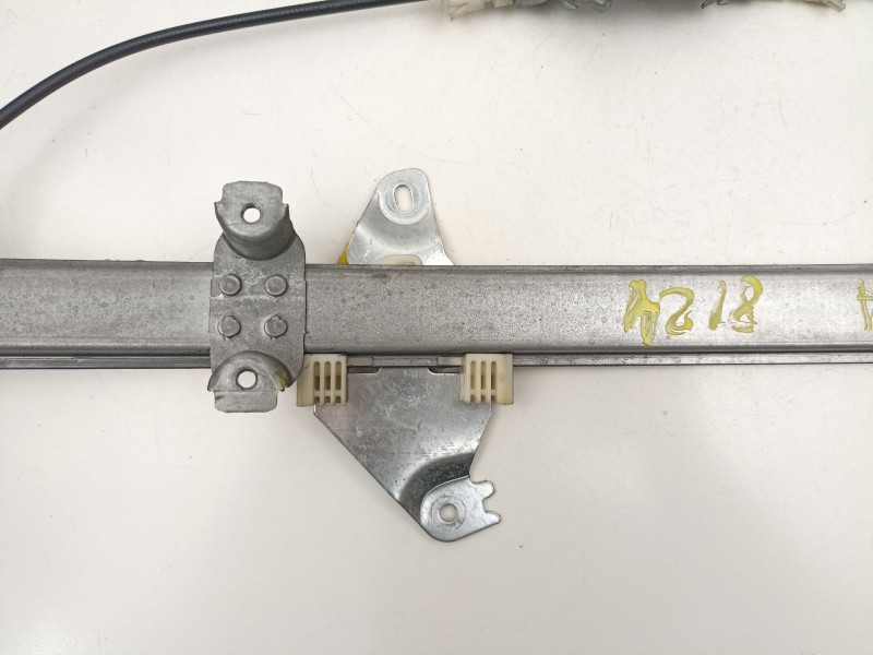 Recambio de elevalunas delantero derecho para nissan almera tino (v10) 2.2 dci referencia OEM IAM 80700BU010  