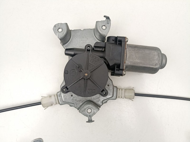 Recambio de elevalunas delantero derecho para nissan almera tino (v10) 2.2 dci referencia OEM IAM 80700BU010  