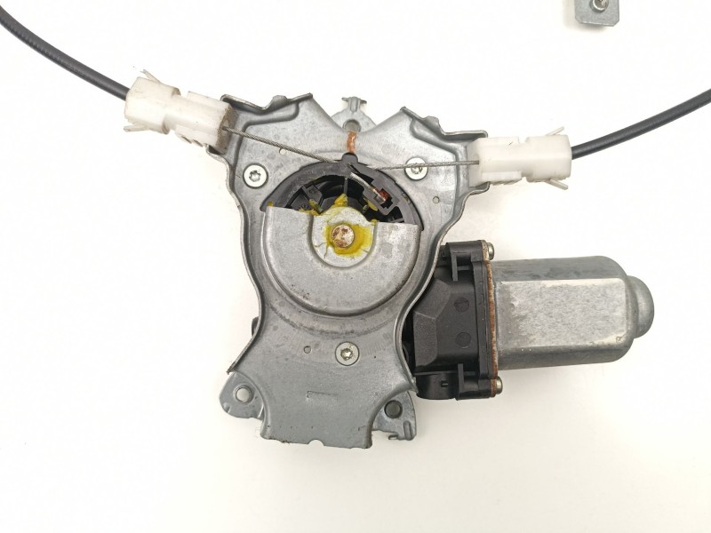 Recambio de elevalunas trasero derecho para nissan almera tino (v10) 2.2 dci referencia OEM IAM 82700BU010  