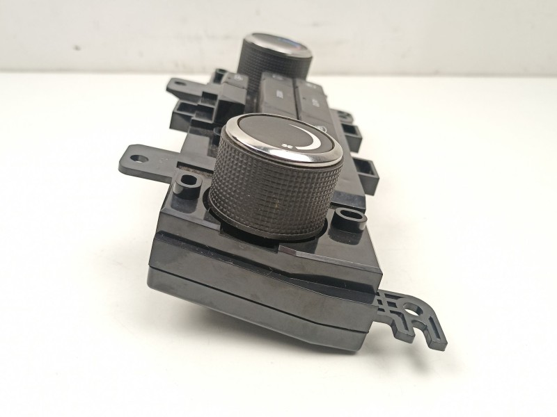 Recambio de mandos calefaccion aire para chevrolet cruze fastback (j305) 1.6 referencia OEM IAM 95017056 3870568 