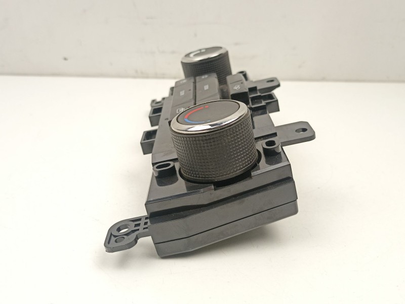 Recambio de mandos calefaccion aire para chevrolet cruze fastback (j305) 1.6 referencia OEM IAM 95017056 3870568 