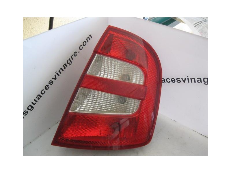 Recambio de piloto trasero dch. : skoda fabia : 1.4 /a7z (68cv) 5p [2004] para skoda fabia 1.4 /a7z referencia OEM IAM   