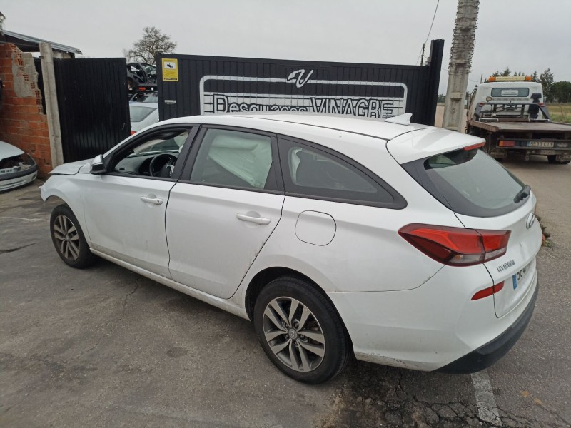 Recambio de carroceria para hyundai i30 ranchera familiar (pde) 1.6 crdi referencia OEM IAM   