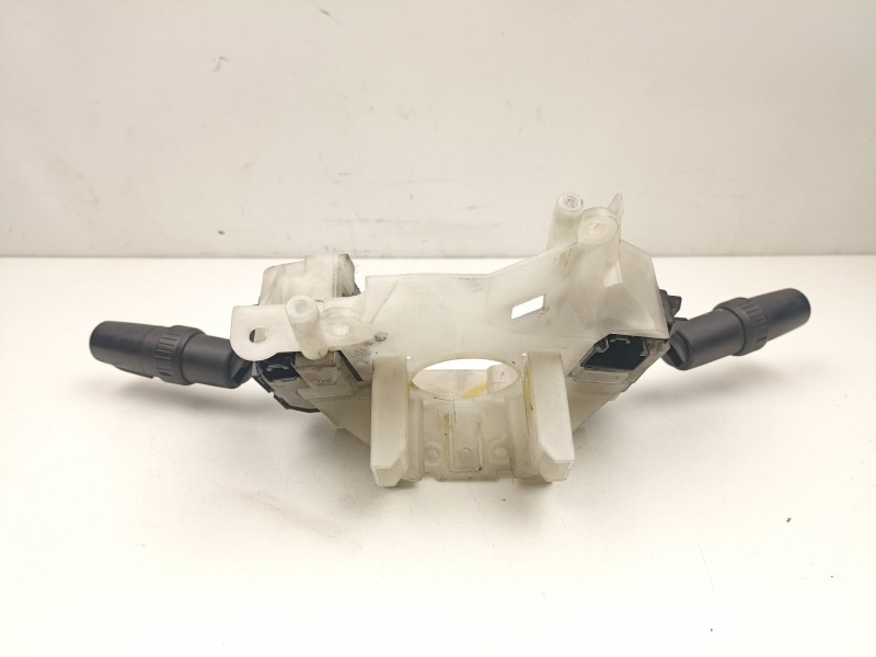 Recambio de mando luces y limpias mazda 3 16 hdi g8da 2005 para mazda 3 1.6 hdi g8da referencia OEM IAM BN9H17D959  