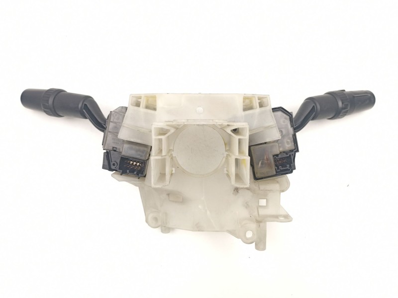 Recambio de mando luces y limpias mazda 3 16 hdi g8da 2005 para mazda 3 1.6 hdi g8da referencia OEM IAM BN9H17D959  