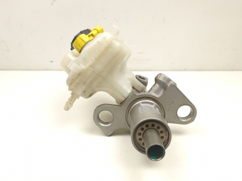 Recambio de bomba de freno para chevrolet cruze fastback (j305) 1.6 referencia OEM IAM 13286445  