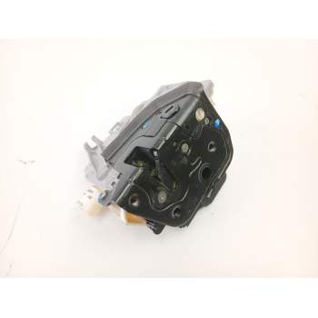 CERRADURA PUERTA TRASERA DERECHA 4F0839016 