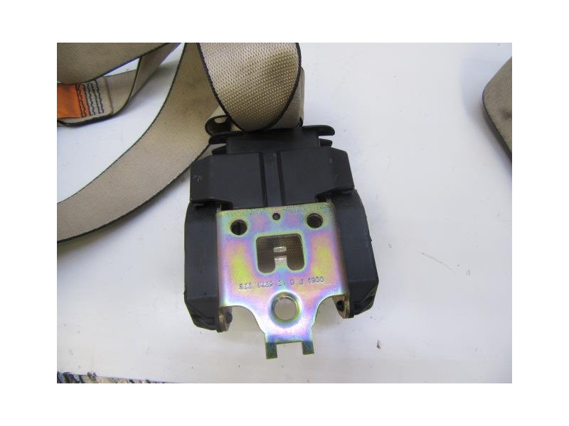 Recambio de cinturones  delanteros : bmw 530 : 3.0 td (183,55cv) [2000] para bmw  530 3.0 td referencia OEM IAM IZQUIERDOYDERECH