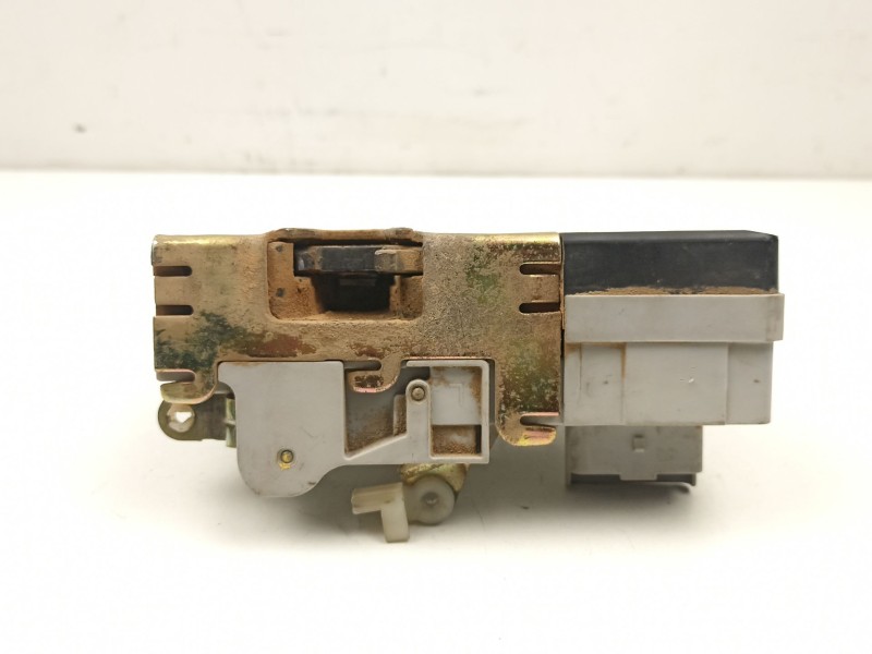 Recambio de cerradura puerta delantera izquierda para peugeot partner monospace (5_, g_) 1.9 d referencia OEM IAM 9135H6  