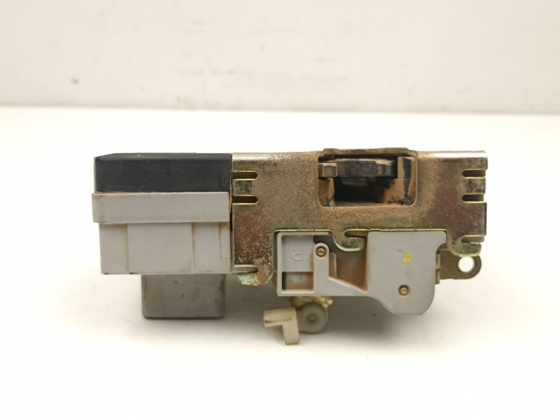 Recambio de cerradura puerta delantera derecha para peugeot partner monospace (5_, g_) 1.9 d referencia OEM IAM 9136J4  