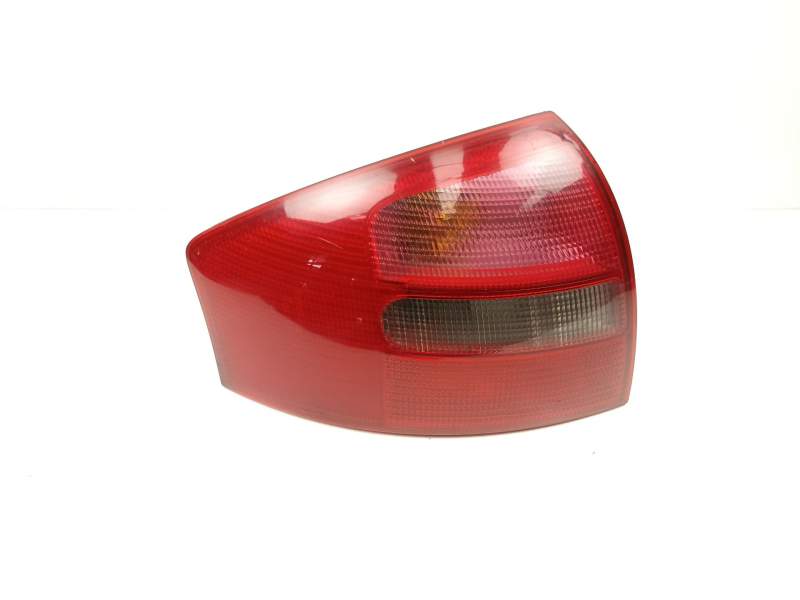 Recambio de piloto trasero izquierdo para audi a6 berlina (4b2) 2.4 (121kw) referencia OEM IAM 4B5945095  