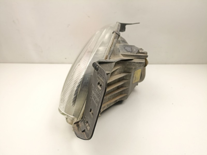 Recambio de faro derecho para ford fiesta iv (ja_, jb_) 1.3 i referencia OEM IAM YS6113005AK 0301173302 