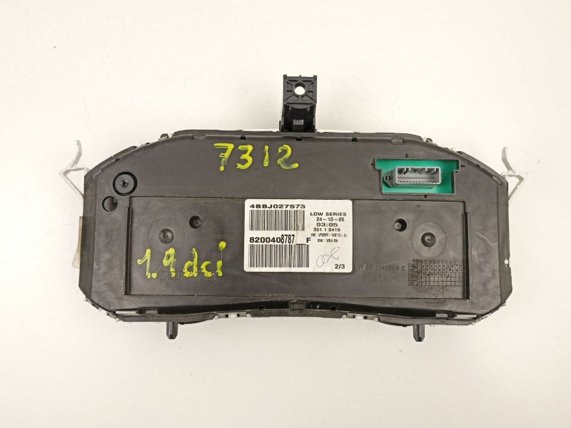 Recambio de cuadro instrumentos para renault megane 1.9 dci referencia OEM IAM 8200408787  