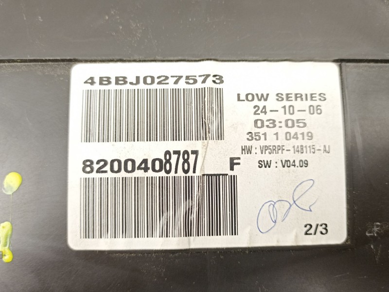 Recambio de cuadro instrumentos para renault megane 1.9 dci referencia OEM IAM 8200408787  