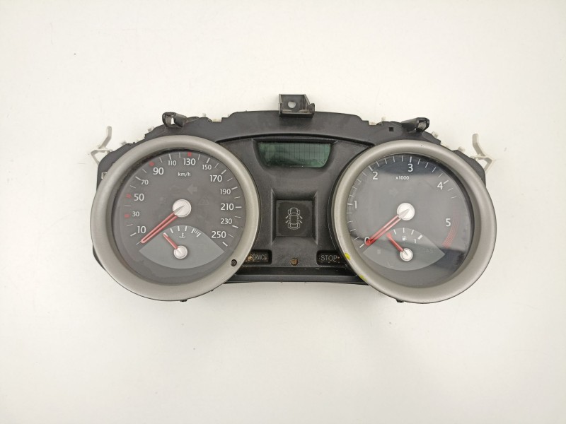 Recambio de cuadro instrumentos para renault megane 1.9 dci referencia OEM IAM 8200399695  