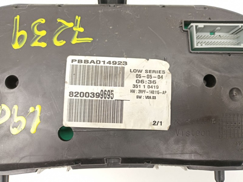 Recambio de cuadro instrumentos para renault megane 1.9 dci referencia OEM IAM 8200399695  