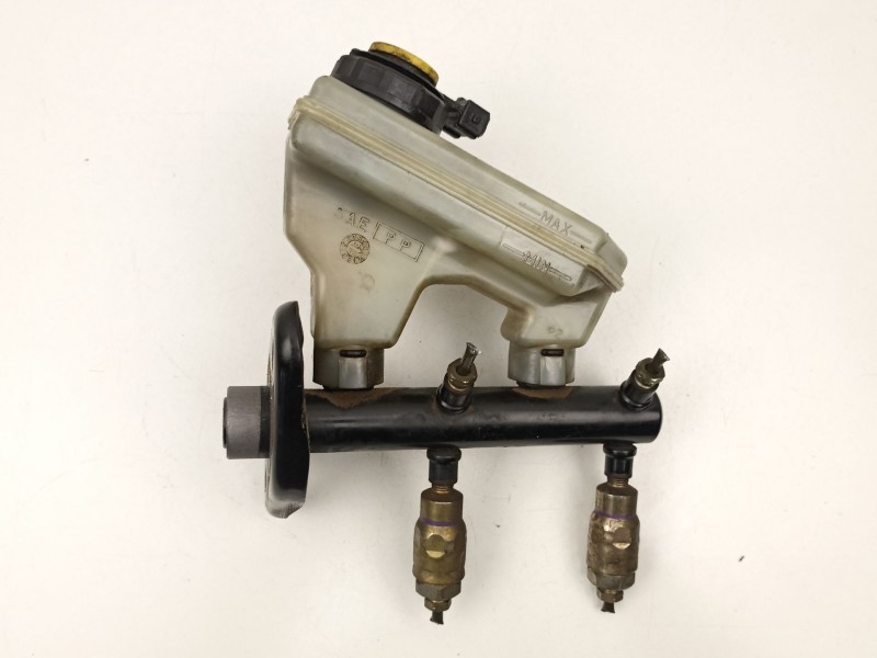 Recambio de bomba de freno para ford fiesta iv (ja_, jb_) 1.3 i referencia OEM IAM 96FB2140HA  