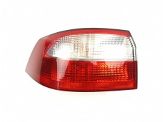 Recambio de piloto trasero izquierdo para renault laguna ii (bg0/1_) 2.0 16v (bg00, bg0k, bg0p, bg0w) referencia OEM IAM 8200002 2