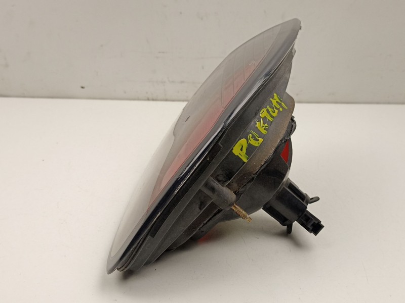 Recambio de piloto porton izquierdo para nissan primera hatchback (p11) 1.6 16v referencia OEM IAM 265559F610 89020318 