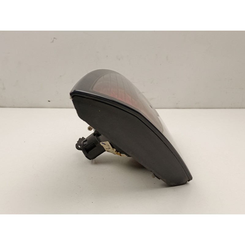 Recambio de piloto porton izquierdo para nissan primera hatchback (p11) 1.6 16v referencia OEM IAM 265559F610 89020318 