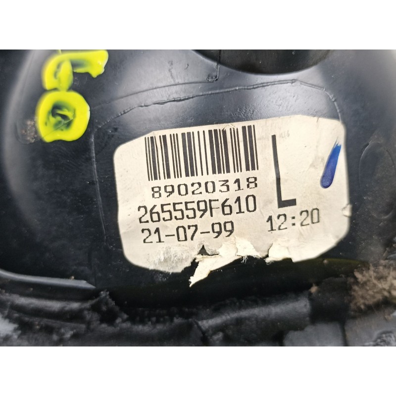 Recambio de piloto porton izquierdo para nissan primera hatchback (p11) 1.6 16v referencia OEM IAM 265559F610 89020318 