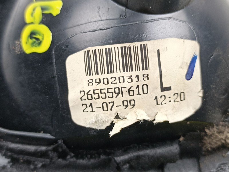 Recambio de piloto porton izquierdo para nissan primera hatchback (p11) 1.6 16v referencia OEM IAM 265559F610 89020318 