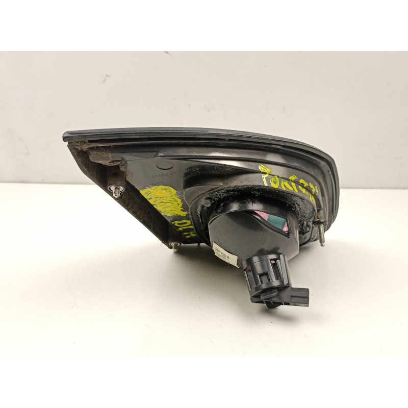 Recambio de piloto porton derecho para nissan primera hatchback (p11) 1.6 16v referencia OEM IAM 265509F610 89020330 