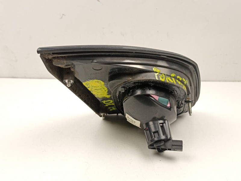 Recambio de piloto porton derecho para nissan primera hatchback (p11) 1.6 16v referencia OEM IAM 265509F610 89020330 