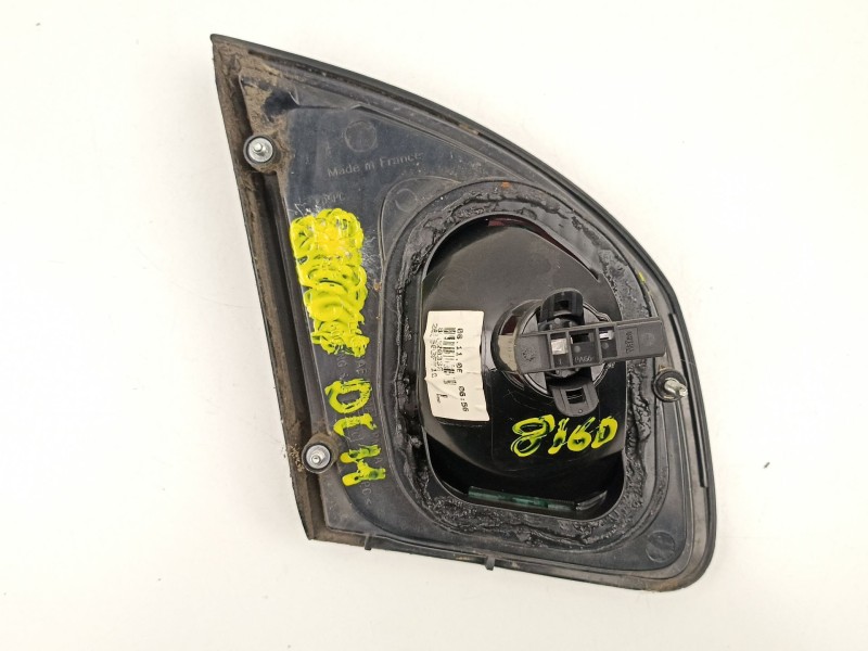 Recambio de piloto porton derecho para nissan primera hatchback (p11) 1.6 16v referencia OEM IAM 265509F610 89020330 