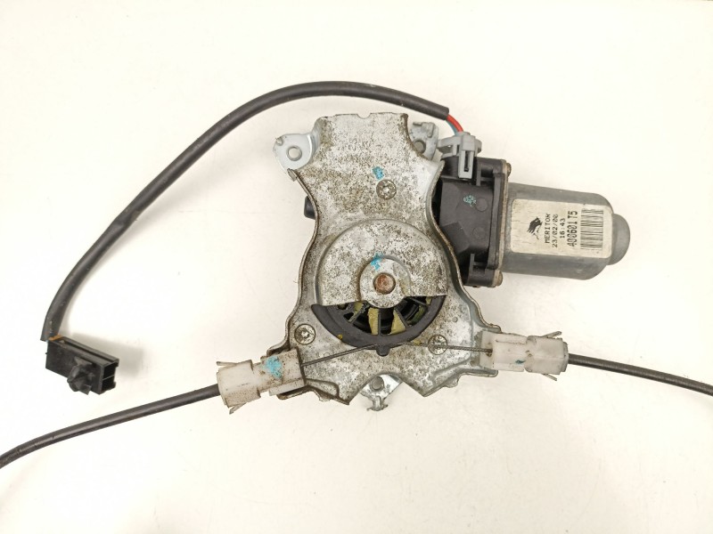 Recambio de elevalunas delantero izquierdo para nissan primera hatchback (p11) 1.6 16v referencia OEM IAM 807019F500  