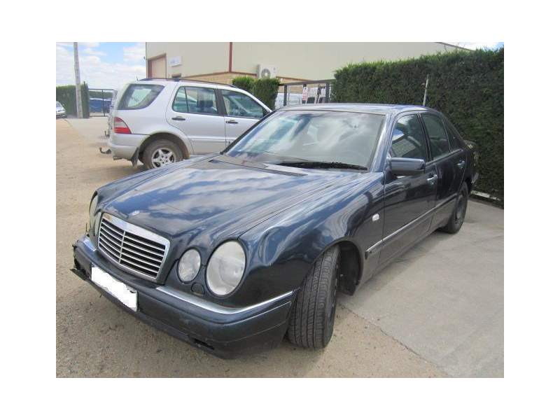 MERCEDES-BENZ CLASE E (W210)