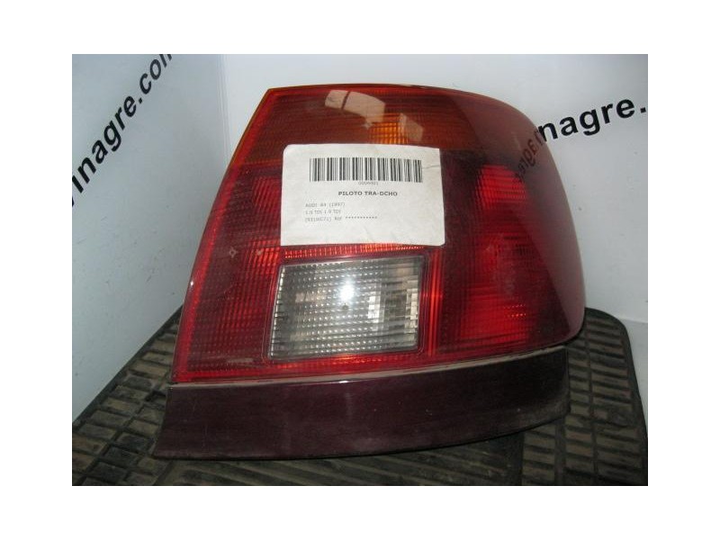 Recambio de piloto trasero dch. : audi a4 : 1.9 tdi 1.9 tdi [1997] para audi a4 1.9 tdi 1.9 tdi referencia OEM IAM   