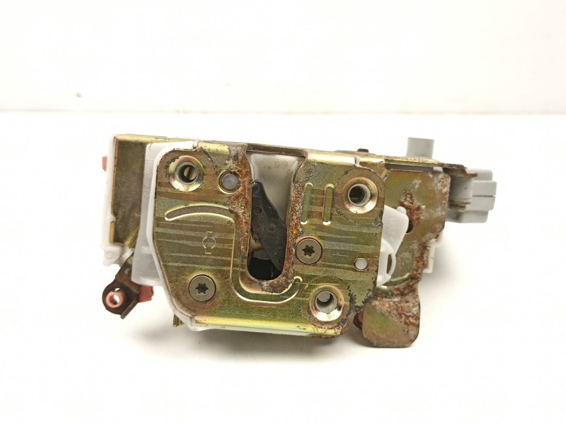 Recambio de cerradura puerta delantera izquierda para nissan primera hatchback (p11) 1.6 16v referencia OEM IAM 805032F010  