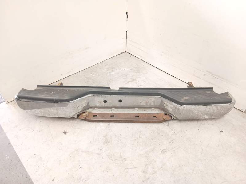 Recambio de paragolpes trasero para nissan navara np300 (d40) 2.5 dci 4wd referencia OEM IAM H5022EA600  