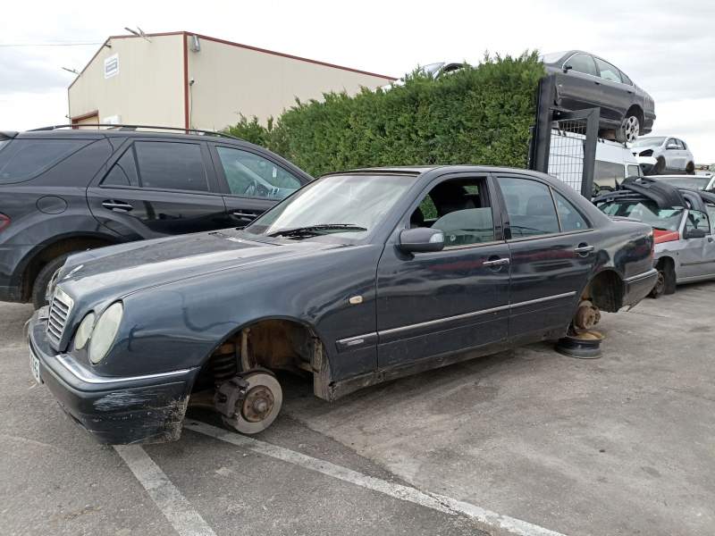 MERCEDES-BENZ CLASE E