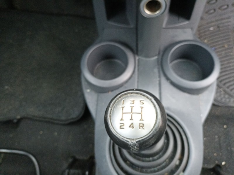 mitsubishi colt vi (z3_a, z2_a) del año 2010