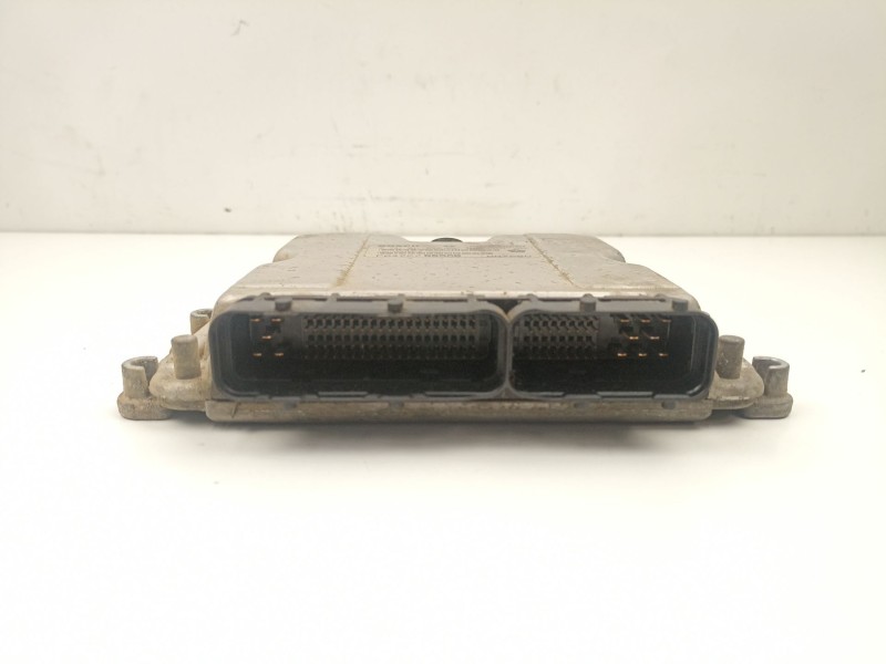 Recambio de centralita para chrysler voyager iv (rg, rs) 2.5 crd referencia OEM IAM 04727665AB 0281011064 P04727665AB