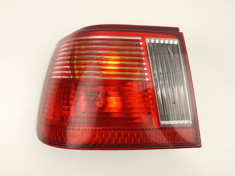 Recambio de piloto trasero izquierdo para seat ibiza ii (6k1) 1.4 i referencia OEM IAM 6K6945111G  