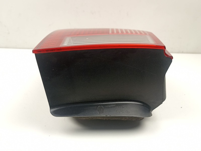 Recambio de piloto trasero izquierdo para seat ibiza ii (6k1) 1.4 i referencia OEM IAM 6K6945111G  