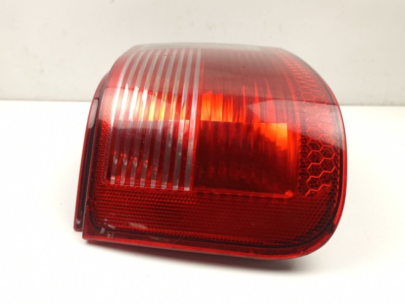 Recambio de piloto trasero izquierdo para seat ibiza ii (6k1) 1.4 i referencia OEM IAM 6K6945111G  