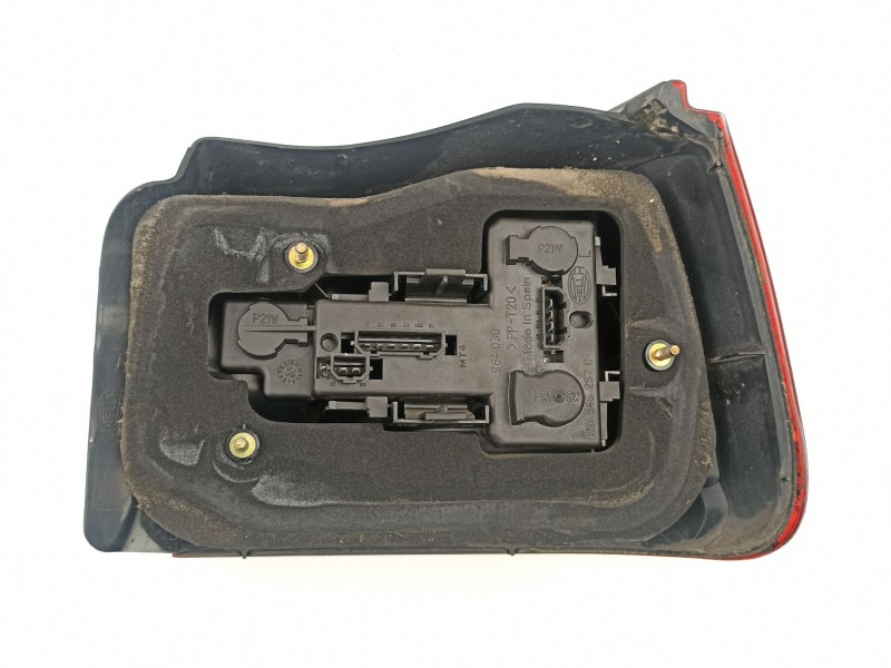 Recambio de piloto trasero izquierdo para seat ibiza ii (6k1) 1.4 i referencia OEM IAM 6K6945111G  