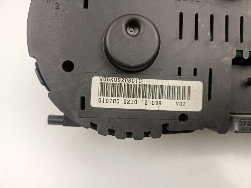 Recambio de cuadro instrumentos para seat ibiza ii (6k1) 1.4 i referencia OEM IAM 6K0920801C 110008924026 