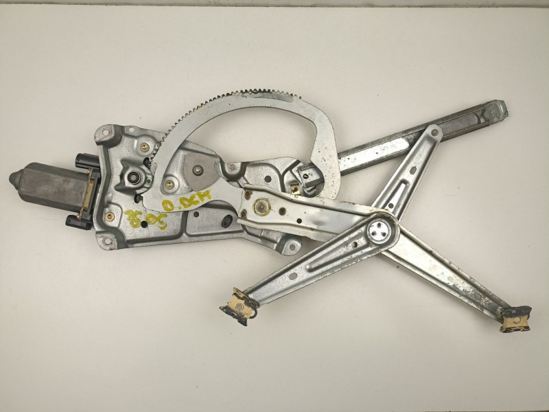 Recambio de elevalunas delantero derecho para bmw serie 3 berlina (e36) 2.5 325td referencia OEM IAM 51328146802  