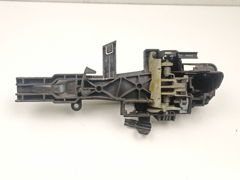 Recambio de manilla delantera derecha para bmw serie 1 coupe (e82) 123d referencia OEM IAM 51217200936  