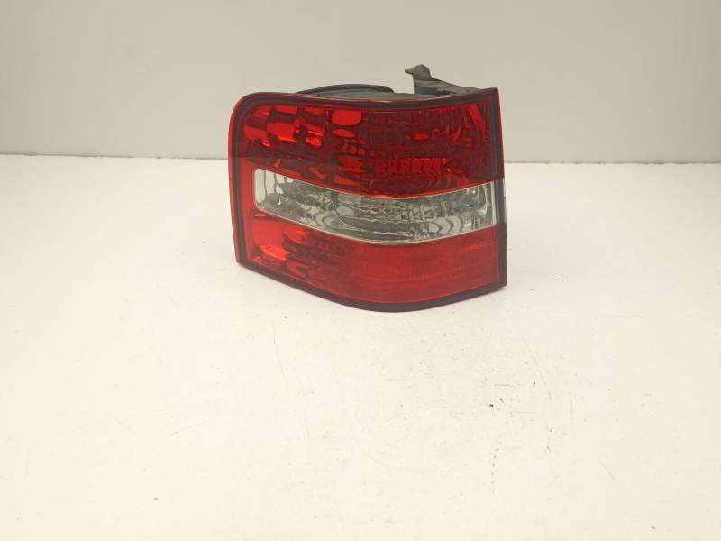 Recambio de piloto trasero izquierdo para fiat stilo multi wagon (192_) 1.9 d multijet referencia OEM IAM 46758989  