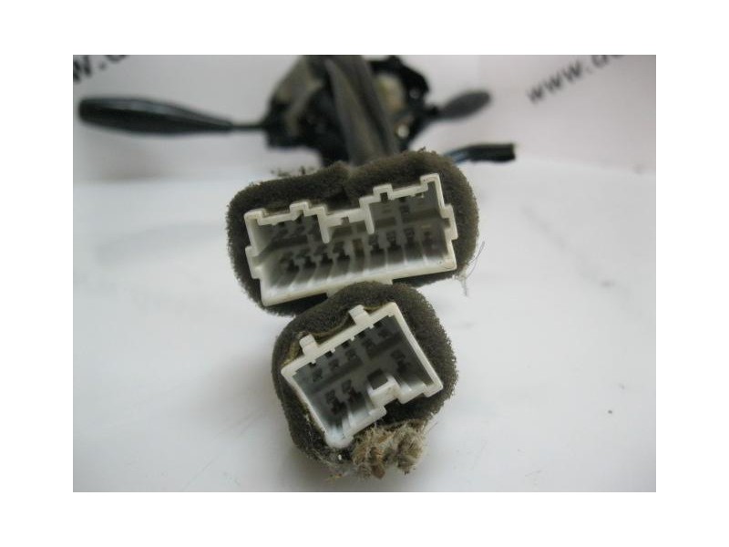 Recambio de mando luces y limpias : hyundai accent : 1.3 g 4eh (84,32cv) 3p cupe [1996] para hyundai accent 1.3 g 4eh cupe refer