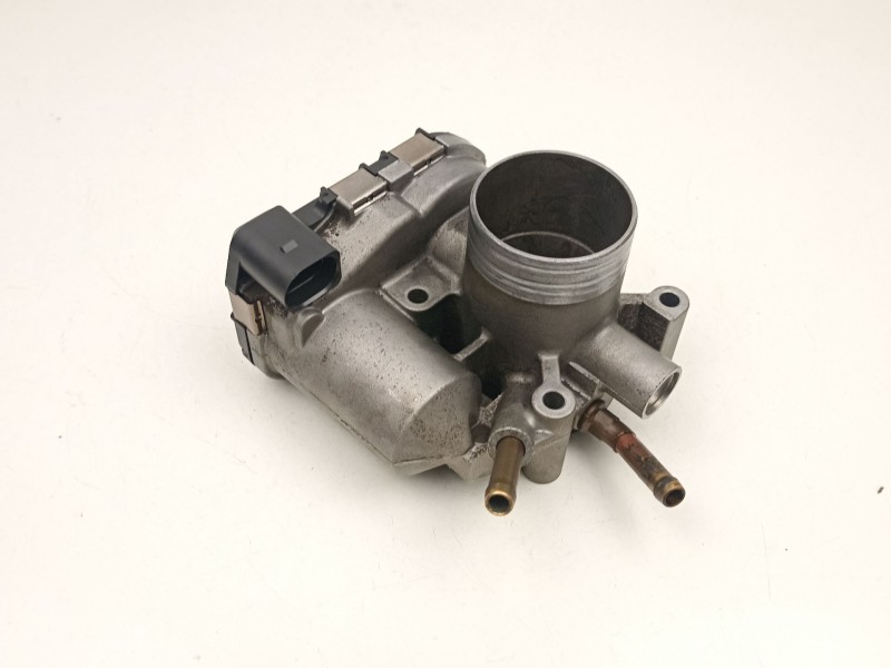 Recambio de caja mariposa para seat ibiza ii (6k1) 1.4 i referencia OEM IAM 030133062C 0280750095 