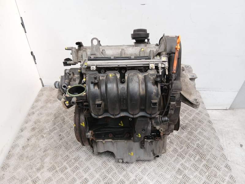 Recambio de motor gasolina para volkswagen golf iv (1j1) 1.6 16v referencia OEM IAM AZD  