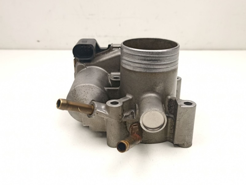 Recambio de caja mariposa para seat ibiza ii (6k1) 1.4 i referencia OEM IAM 030133062C 0280750095 